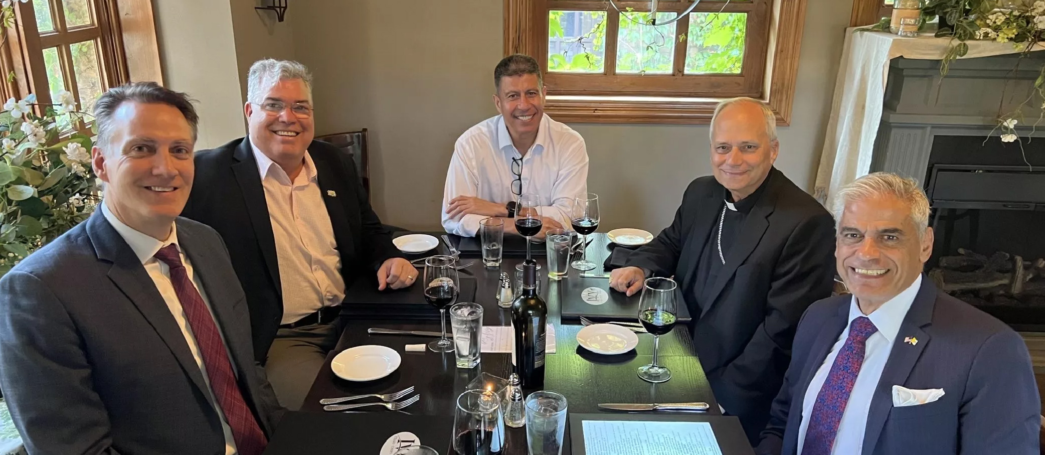 Loyola theologians have dinner with Pope Leo XIV Loyola theologians have dinner with Pope Leo XIV